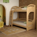 dvuh-yarusny-e-detskie-krovati-v-inter-ere-detskoj-komnaty-37