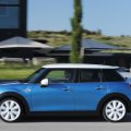 пятидверный хэтчбек от MINI 11