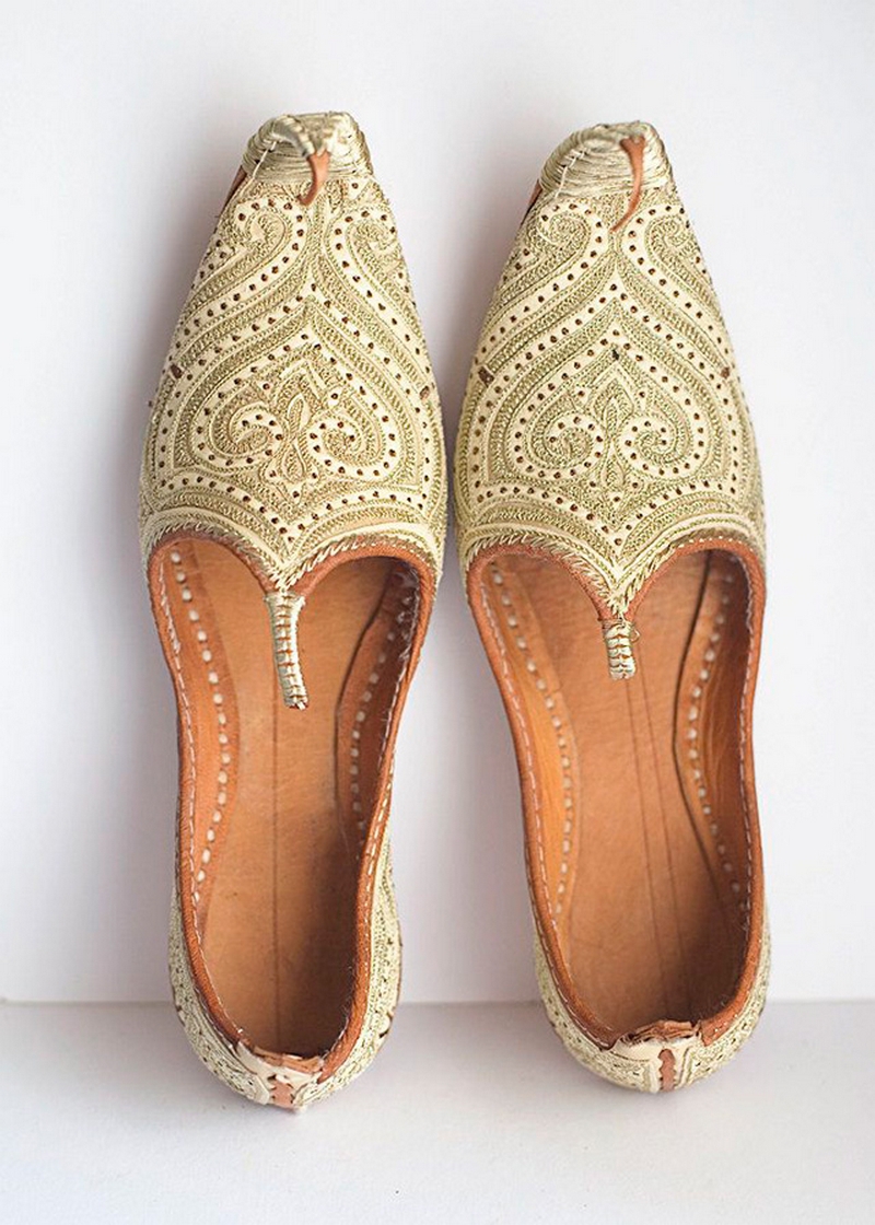 Мусульманская обувь. Тапочки Бабуши Марокко. Бабуши обувь Марокко. Бабуши женские Морокк обувь Марокко. Бабуши 2022 обувь.