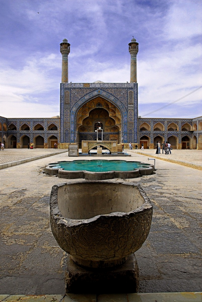 мечеть Масджид-Э-Джуме