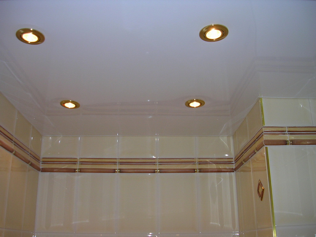 навесной потолок в ванной комнате